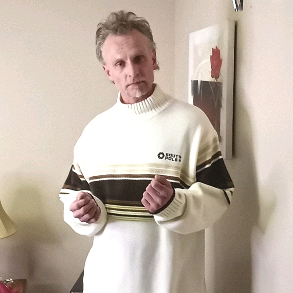 South Pole cream and brown mock turtleneck